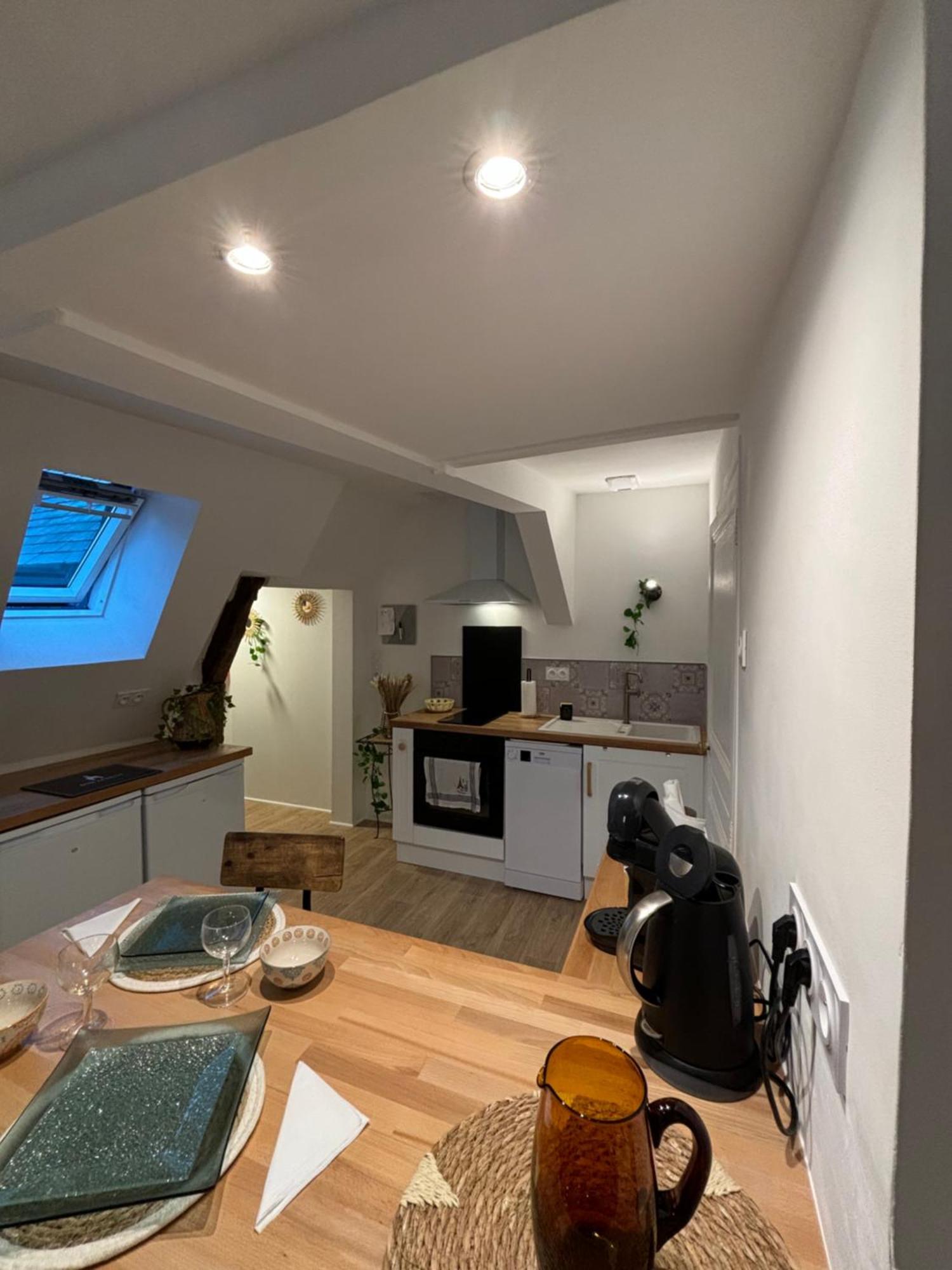 Apartamento Chez Leo - Rue De La Scellerie Tours Exterior foto